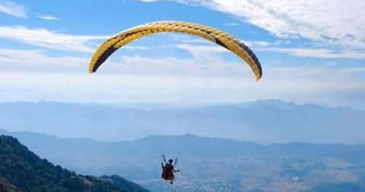 Paragliding in Bir-Billing (India):